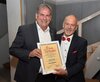 Holger Kreidler Ehrenmitglied und Wolfgang Fahrner 2021 Laudatio auf SF-Vorsitzenden Salzstetten 10 wm Foto DSC 6098