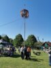 Maibaumstellen und Flohmarkt