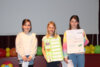 Preisverleihung Sieger im Akrostichon-Wettbewerb, Viertklässlerinnen der Andreas-Grundschule Velen. Foto: E. Meisel-Kemper