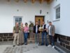Bei der offiziellen Er&ouml;ffnung: B&uuml;rgermeister Andreas Eckl (v.r.), Roland Kraus, Alex Holzfurtner, Sandra Holzfurtner, Sabine Kirchner und Frank Behrens.