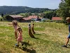 Der Dorfverein Hagengrub l&auml;dt wieder in den M&auml;rchenwald ein, wo verschiedene Spielstationen aufgebaut werden.
