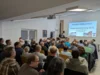 Zahlreiche B&uuml;rger waren am Donnerstagabend zur B&uuml;rgerversammlung im neuen Prackenbacher Feuerwehrhaus gekommen.
