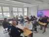 Politik zum Anfassen: Speed-Dating mit Politikerinnen und Politikern an der Regelschule „Anna Sophia“