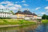 Blick vom Schiff auf die königliche Schlossanlage in Pillnitz