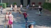 Bild von Galerie: Wasserschlacht auf dem Schulhof Juni 2026