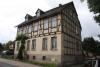 Vorschaubild der Meldung: Geht von dem Wohnhaus Gefahr f&uuml;r Passanten aus?