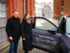 Vorschaubild der Meldung: Das Perleberger Hufeisen soll Luisa Kludas und ihrem Betreuungsdienst „Team Hilde“ Glück bringen