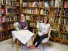 Neue und alte Bibliothekarinnen - Marianne Fischer und Annegret Zöller