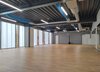 Gro&szlig;er, durch eine Zwischenwand teilbarer Kursraum (1+2) im Obergeschoss