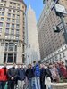 Ankunft in New York: Ein Teil der Gruppe vor dem Empire State Building