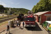 Die Freiwillige Feuerwehr Wilkau-Haßlau versorgte die Lok mehrmals täglich mit Wasser.