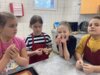 Foto vom Album: Osterbäckerei in der Elbtalgrundschule  Kulinarische Osterreise