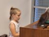 Foto vom Album: Voller Saal zum Schuljahresende