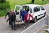 Der Sockel aus schwerem Marmor