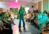 Foto vom Album: Klasse 5 präsentiert die Holiday Fashion Show