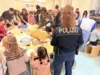 Foto vom Album: Weihnachtsbacken mit der Carl-Krämer-Grundschule