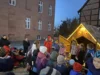Foto vom Album: Der altbekannte Knecht Ruprecht eröffnet Knusperhäuschen