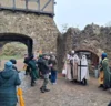 Besucher bekommen Einlass ©Ch.Breuer