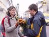 Foto vom Album: Frauentag: Blumenschenkung in der Brandenburger Straße