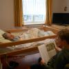 Foto vom Album: Hurra, Oma und Opa sind da! Projektwoche der Klasse 3b "Jung und Alt"