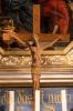 Kruzifix am Altar