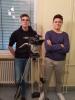 Die Kameramänner David Schneider und Amadeo Zeidler (beide 9a) aus der Video-AG