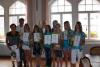 Foto vom Album: Bürgermeister überreichte Ehrenurkunde an Schülerinnen der Diesterweg-Grundschule