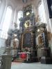 Imposant der  Altar im Dom von Naumburg.