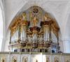 Die neue Kirchenorgel im restauriertem historischen Orgelprospekt