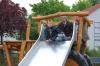 Meldung: Strahlende Kinderaugen, glückliche Eltern – Neue Spielgeräte auf dem Spielplatz Rohrbecker Weg lösen große Freude aus