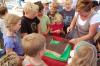 Meldung: Ein süßer Hort - Baustart für neues Gebäude der Geschwister-Scholl-Grundschule mit erstem Spatenstich und Riesentorte
