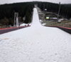 Meldung: Weltcup-Leader Pius Paschke kommt im „gelben Trikot“ nach Neustadt – Skisprungfans freuen sich auf die Weltklasse im Schwarzwald