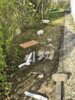 Meldung: Das Gelände rund um die Kirche ist kein Spielplatz und kein Müllplatz