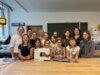 Meldung: Pressemitteilung des Werra-Meißner-Kreises vom 18.06.2025: Mit Nadel, Faden und Herz: Landrätin würdigt Engagement der Landfrauen Herleshausen an Südringgauschule