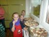 Foto zu Meldung: Weihnachtsbäckerei in der 1/2a