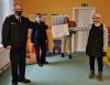 Vorschaubild der News: KFV - Erlös der "Schaumburg zeigt Respekt" Aufkleber an den Kinderschutzbund übergeben Vorschaubild der News: KFV - Erlös der "Schaumburg zeigt Respekt" Aufkleber an den Kinderschutzbund übergeben