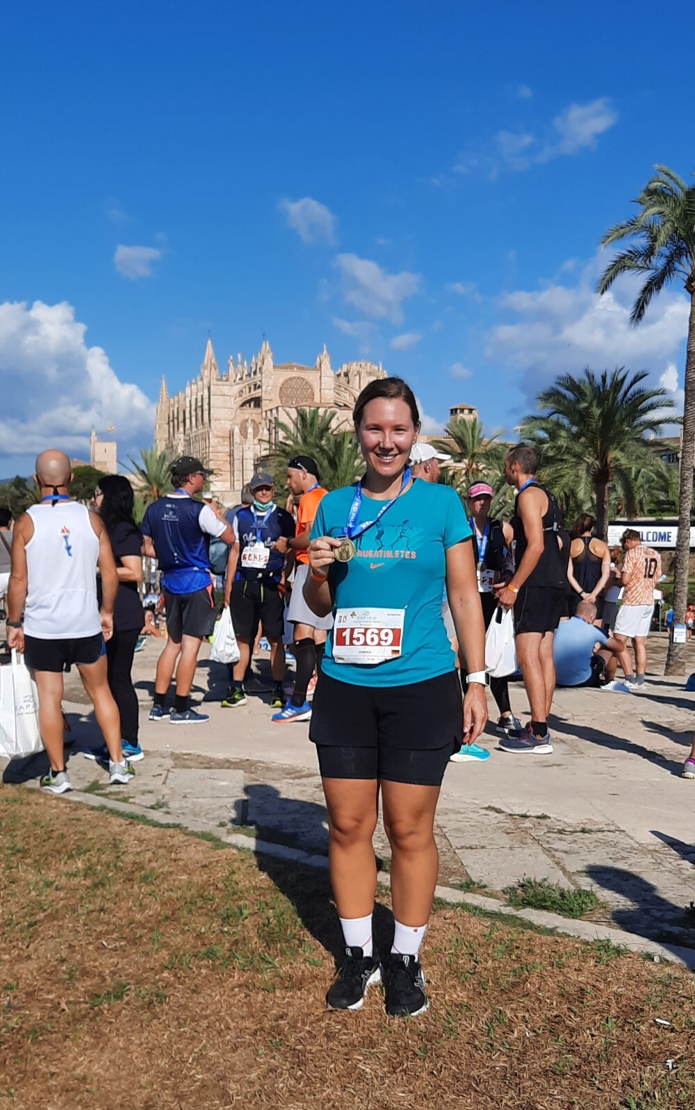 Vorschaubild der Meldung: Annika und Thomas Tadge laufen Halbmarathon auf Mallorca
