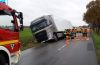 Einsatz: Lkw-Dieseltank nach Verkehrsunfall beschädigt