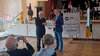 Bürgermeister Mirko Buhr überreichte einen Scheck an den vereinsvorsitzenden Jörg Hertel