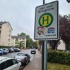 Sicher zur Schule – auch ohne Elterntaxi. In Bischofsheim wurden dazu im Bereich des Schulzentrums zwei Hol- und Bringzonen eingerichtet. Foto: Stadt Maintal