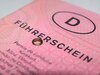 Führerschein Pflichtumtausch - Die nächste Frist steht bevor: Inhaber von Papierführerscheinen, deren Geburtsjahr zwischen 1959 und 1964 liegt, müssen den Führerschein bis zum 19. Januar 2023 umtauschen.